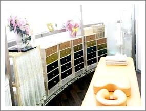整体サロンもみーたんの店内