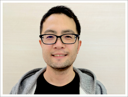 リカバリー整体でコンディショニングをしているビジネスパーソン