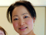 腰痛と右手のしびれに悩む30代女性